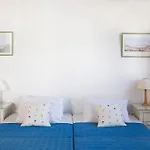 Madres * Mykonos Town