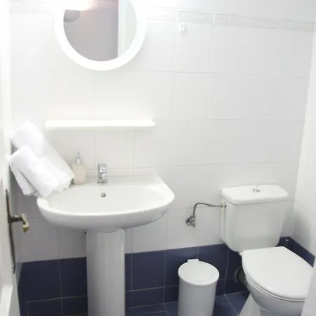 Madres * Mykonos Town